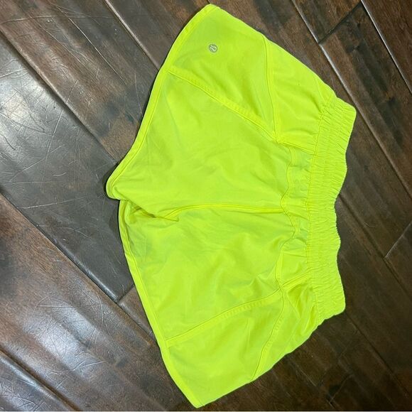 Lululemon shorts size 8 - Picture 5 of 5